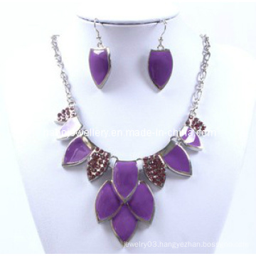 Glory Attractive Enamel, Full of Diamond Necklace Set (XJW12591)